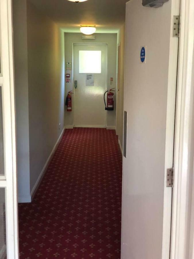 The Holroyd Arms Hotell Guildford Exteriör bild